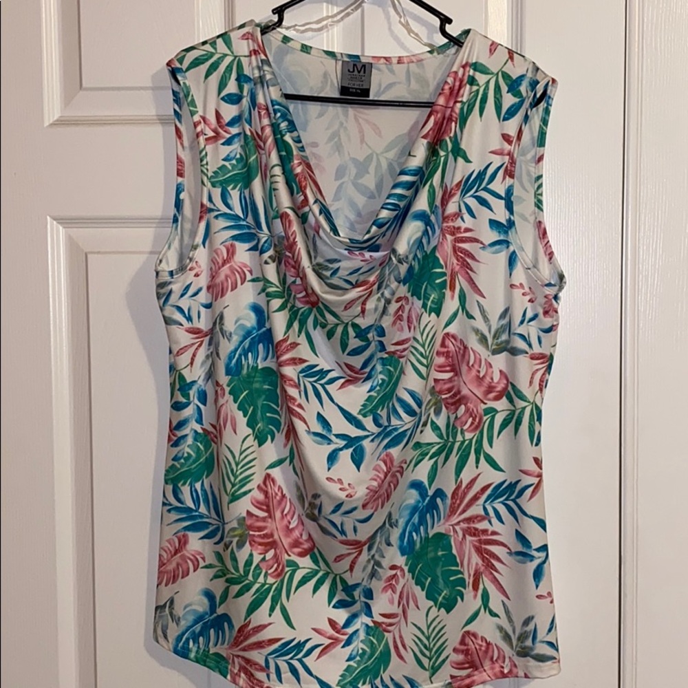 Floral Print top - Picture 1 of 3